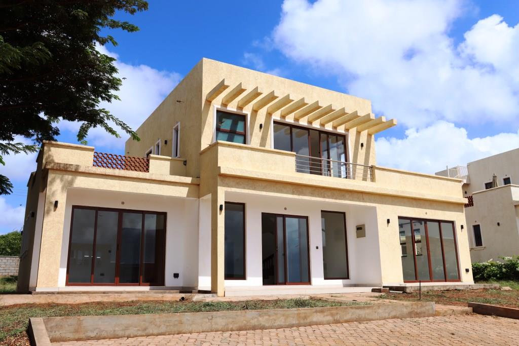 4 Bedroom Maisonette